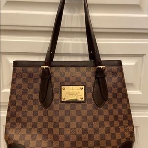 Louis Vuitton hand bag 💯 authentic